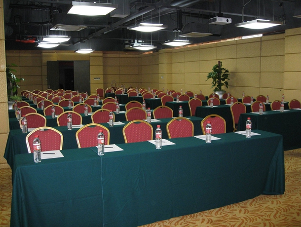 Hotel Gloria Plaza Kangqiao Shanghai