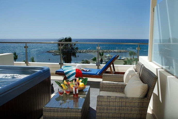 Hotel Golden Bay