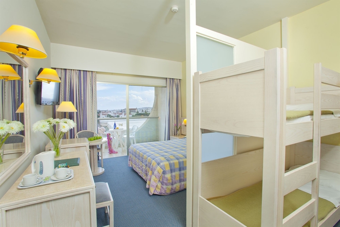 Hotel Golden Coast Beach