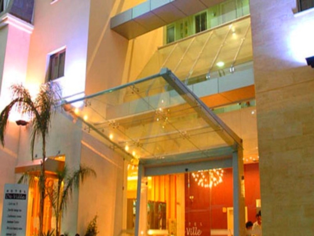 Hotel Golden Tulip Hotel Deville