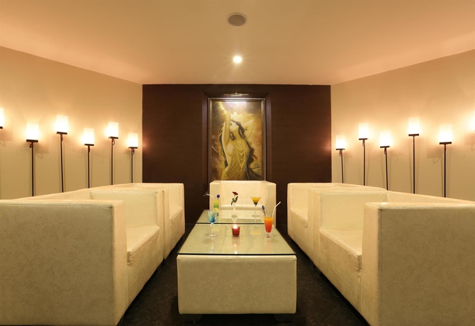 Hotel Golden Tulip Jaipur