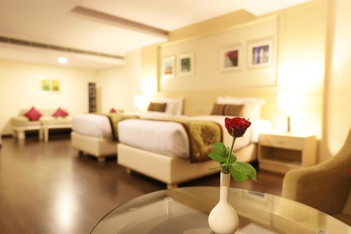 Hotel Golden Tulip Jaipur
