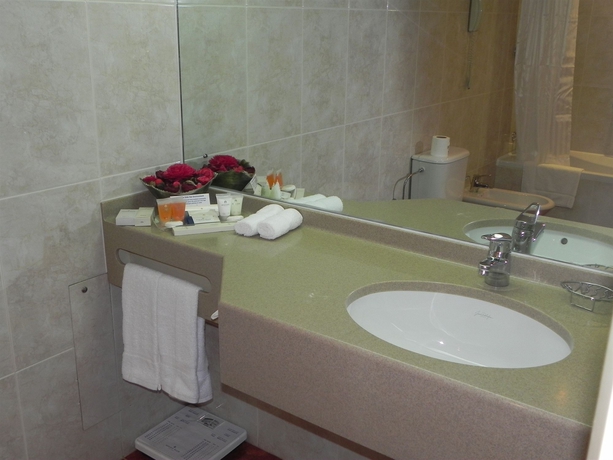 Hotel Golden Tulip Seeb