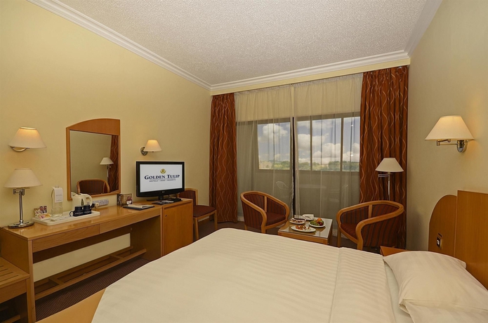 Hotel Golden Tulip Seeb
