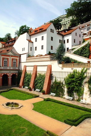Hotel Golden Well (u Zlaté Studne)
