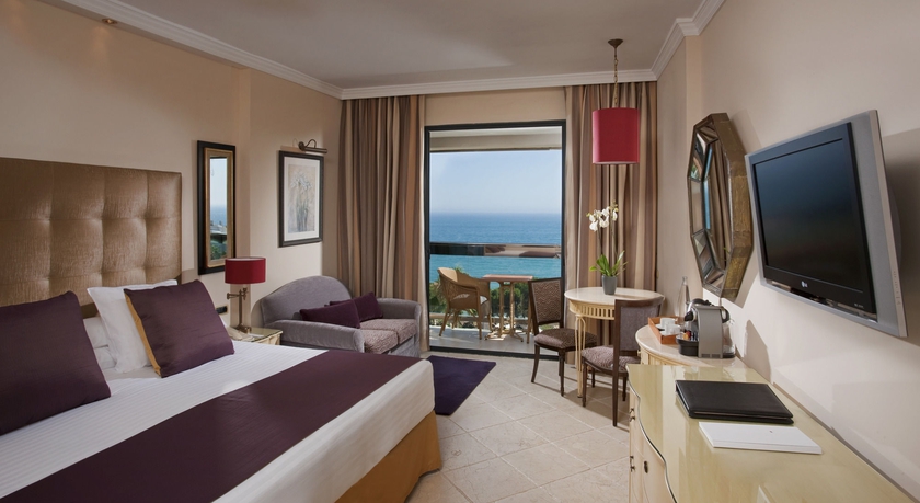 Hotel Gran Melia Don Pepe