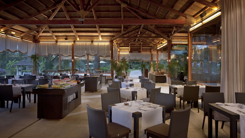Hotel Gran Melia Don Pepe