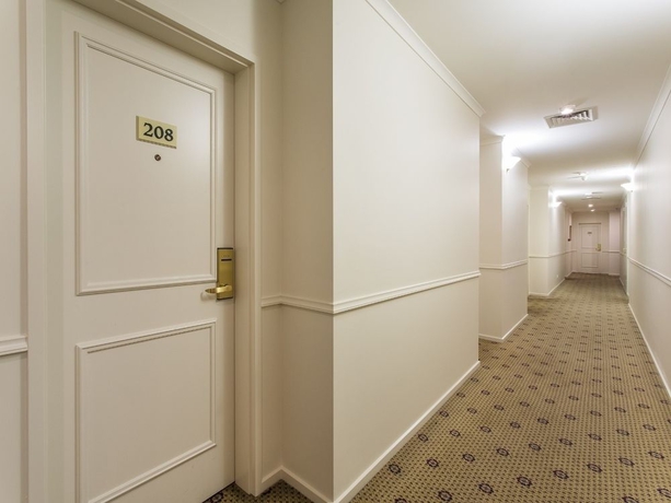 Hotel Grand Chancellor Adelaide