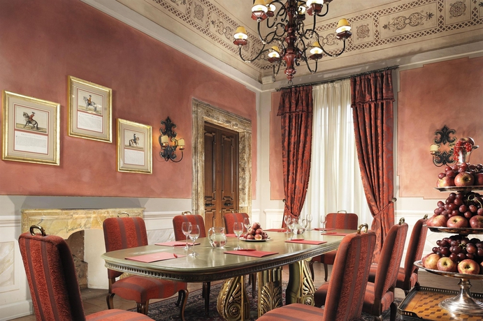 Hotel Grand Continental