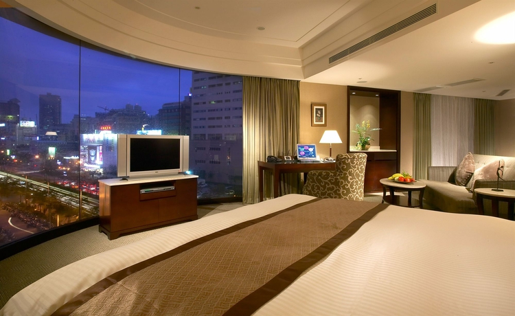 Hotel Grand Forward