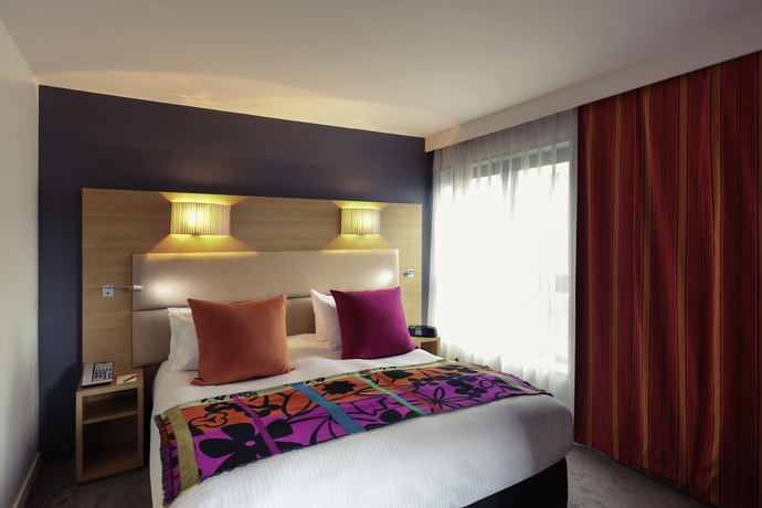 Hotel Grand Mercure Roi Rene