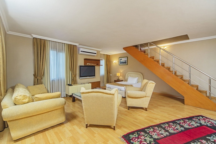 Hotel Grand Oztanik