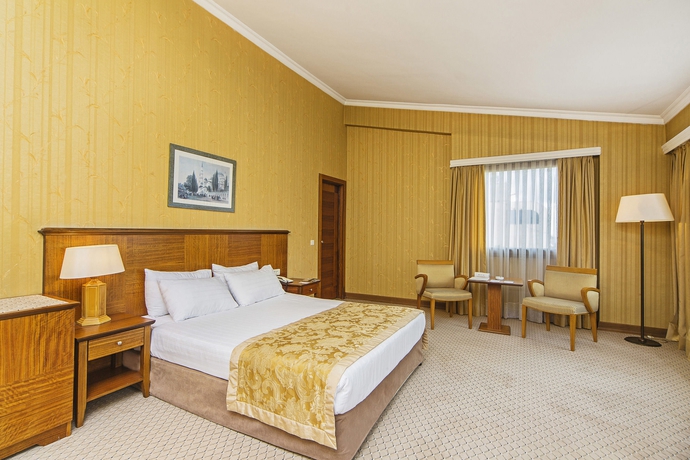 Hotel Grand Oztanik