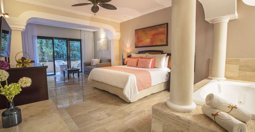 Hotel Grand Palladium White Sand & Rivera  Resort & Spa