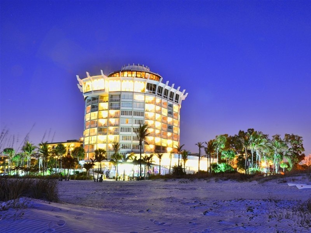 Hotel Grand Plaza Beachfront Resort 