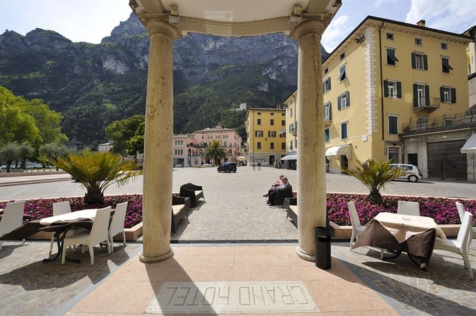 Hotel Grand Riva