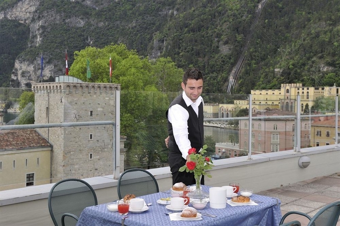 Hotel Grand Riva