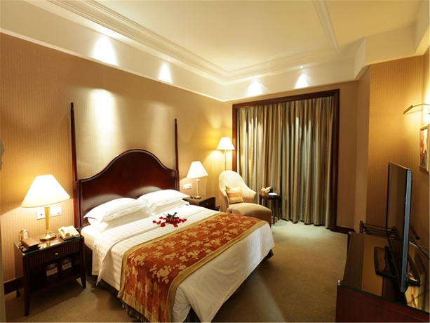 Hotel Grand Royal