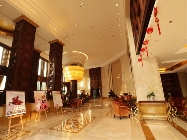 Hotel Grand Royal