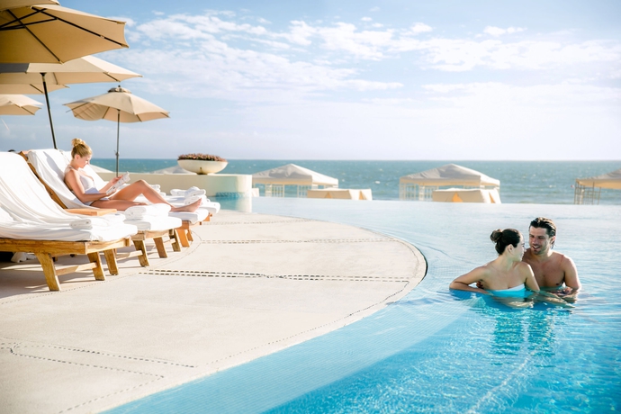 Hotel Grand Velas All Suites & Spa Resorts