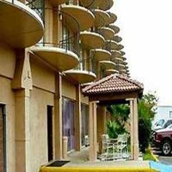 Hotel Greenway Inn Suites