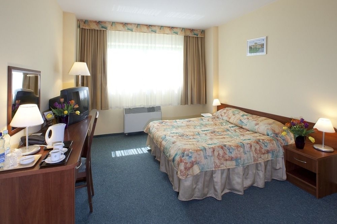 Hotel Gromada Okecie