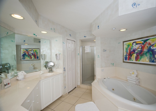 Hotel Gullwing Resort