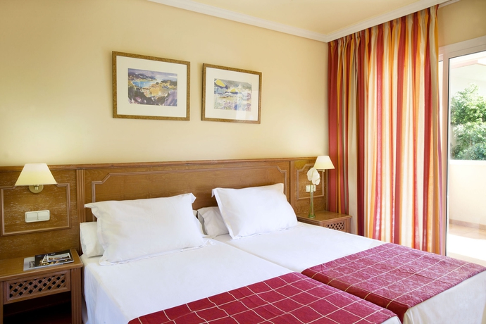 Hotel H10 Mediterranean Village