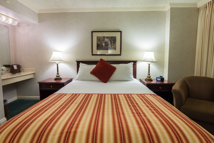 Hotel Harbour Towers & Suites