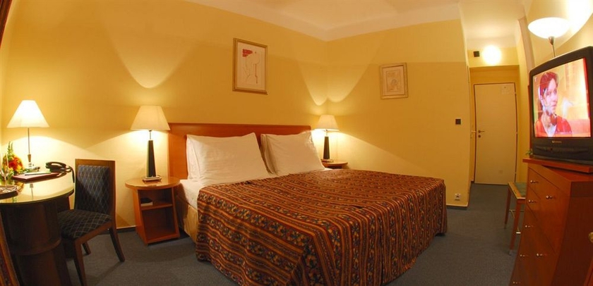Hotel Harmony