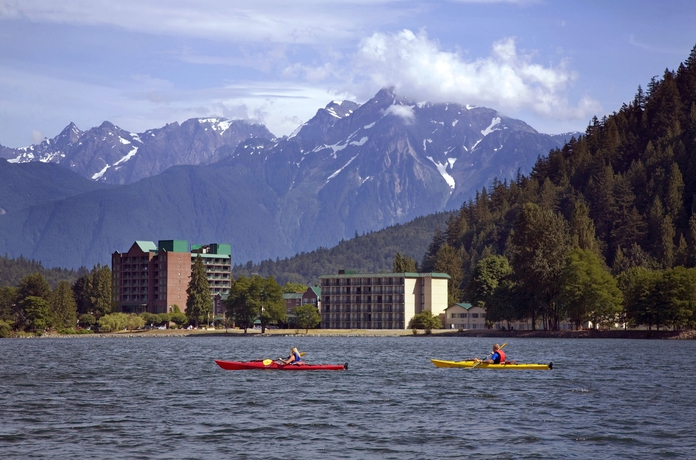 Hotel Harrison Hot Springs Resort N