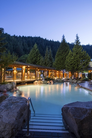 Hotel Harrison Hot Springs Resort N