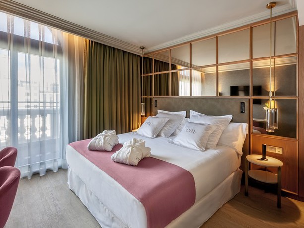 Hotel Hesperia Emperatriz