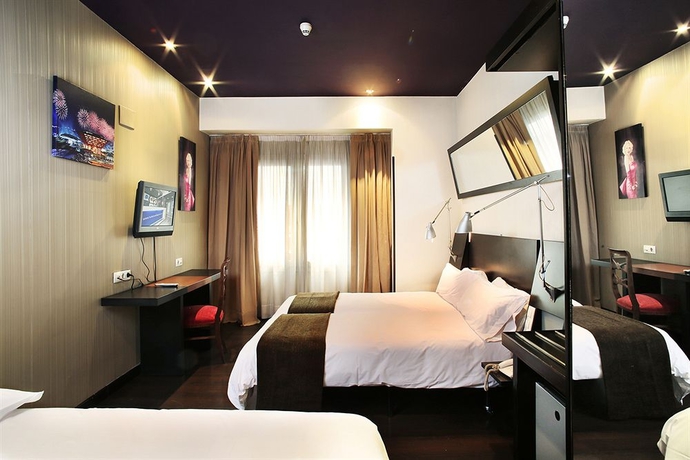Hotel High Tech Avenida