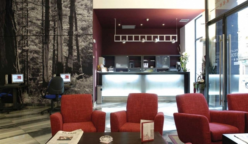 Hotel High Tech Petit Palace Bristol