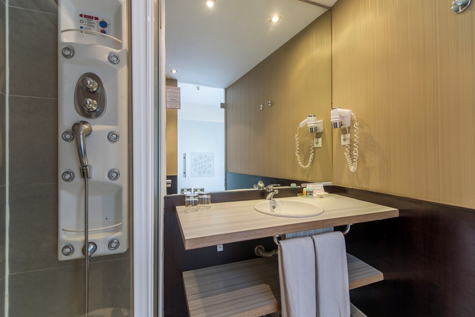 Hotel High Tech Petit Palace Ducal