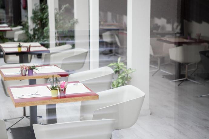 Hotel High Tech Petit Palace Londres
