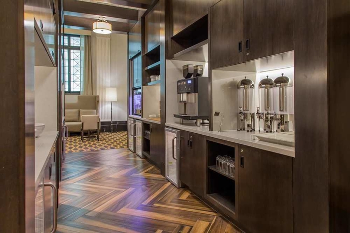 Hotel Hilton New Orleans/St. Charles Avenue
