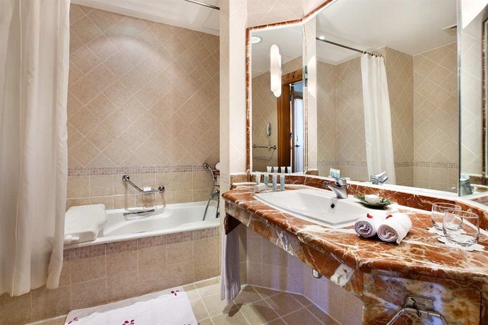 Hotel Hilton Pyramids Golf Resort