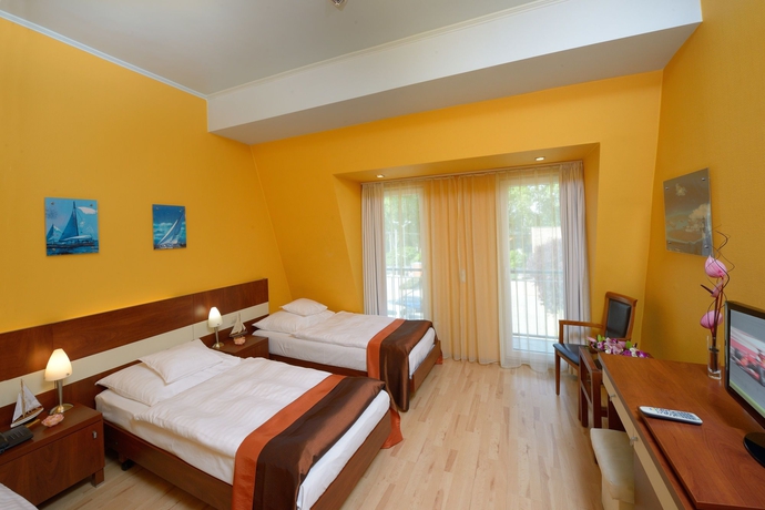 Hotel Holiday Beach Budapest Wellness