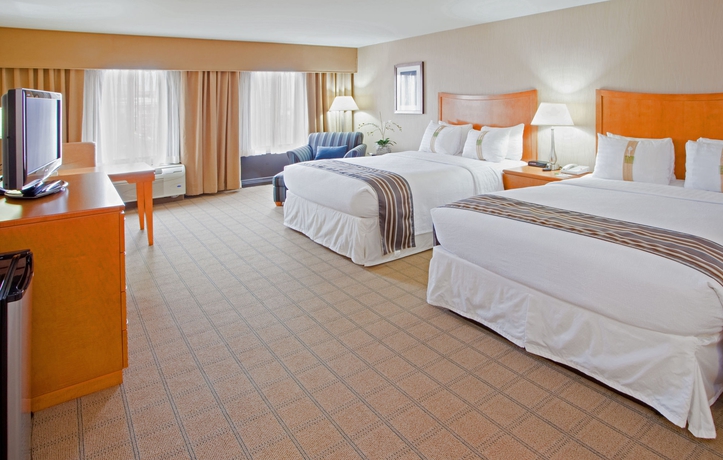 Hotel Holiday Inn & Suites
