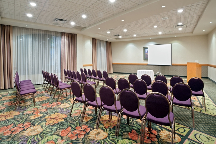 Hotel Holiday Inn & Suites North Vancouver