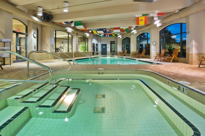 Hotel Holiday Inn & Suites North Vancouver