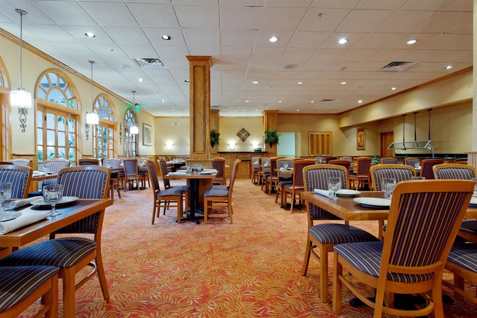 Hotel Holiday Inn Airport
