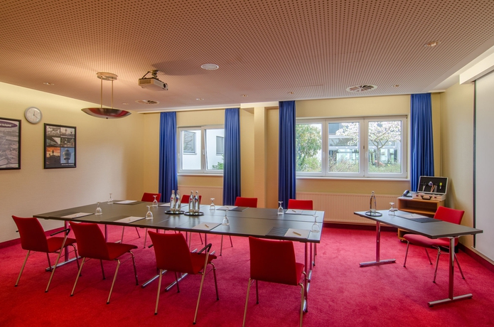 Hotel Holiday Inn Berlin - Schoenefeld Airport