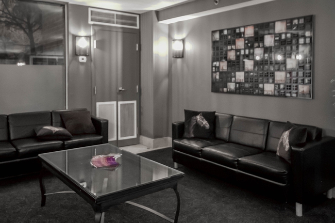 Hotel Holiday Inn Express Hotel & Suites Centre Ville