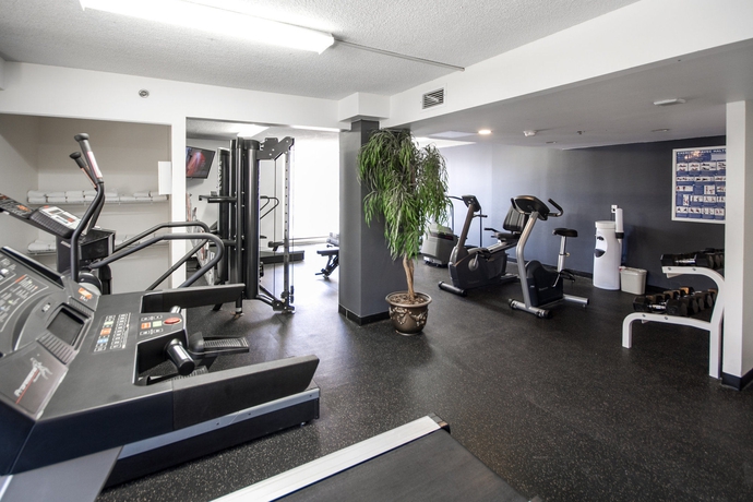 Hotel Holiday Inn Express Hotel & Suites Centre Ville