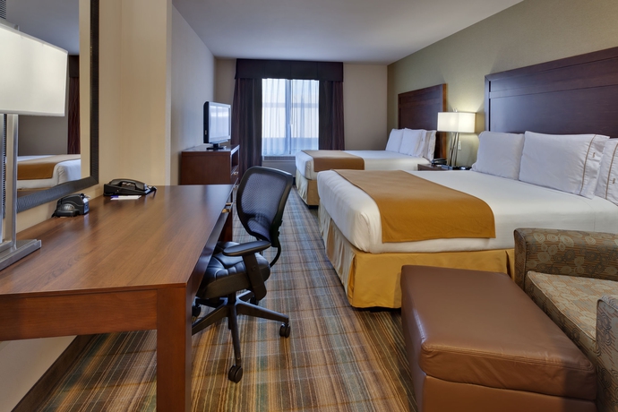 Hotel Holiday Inn Express N Suites S