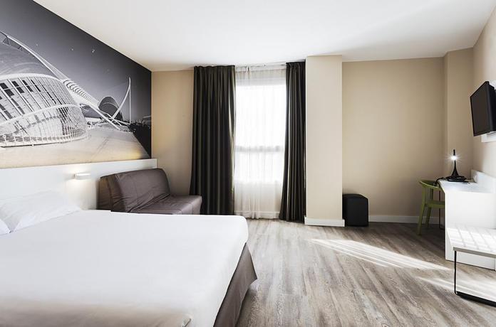 Hotel Holiday Inn Express Valencia San Luis