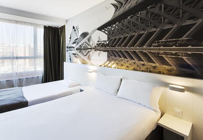 Hotel Holiday Inn Express Valencia San Luis
